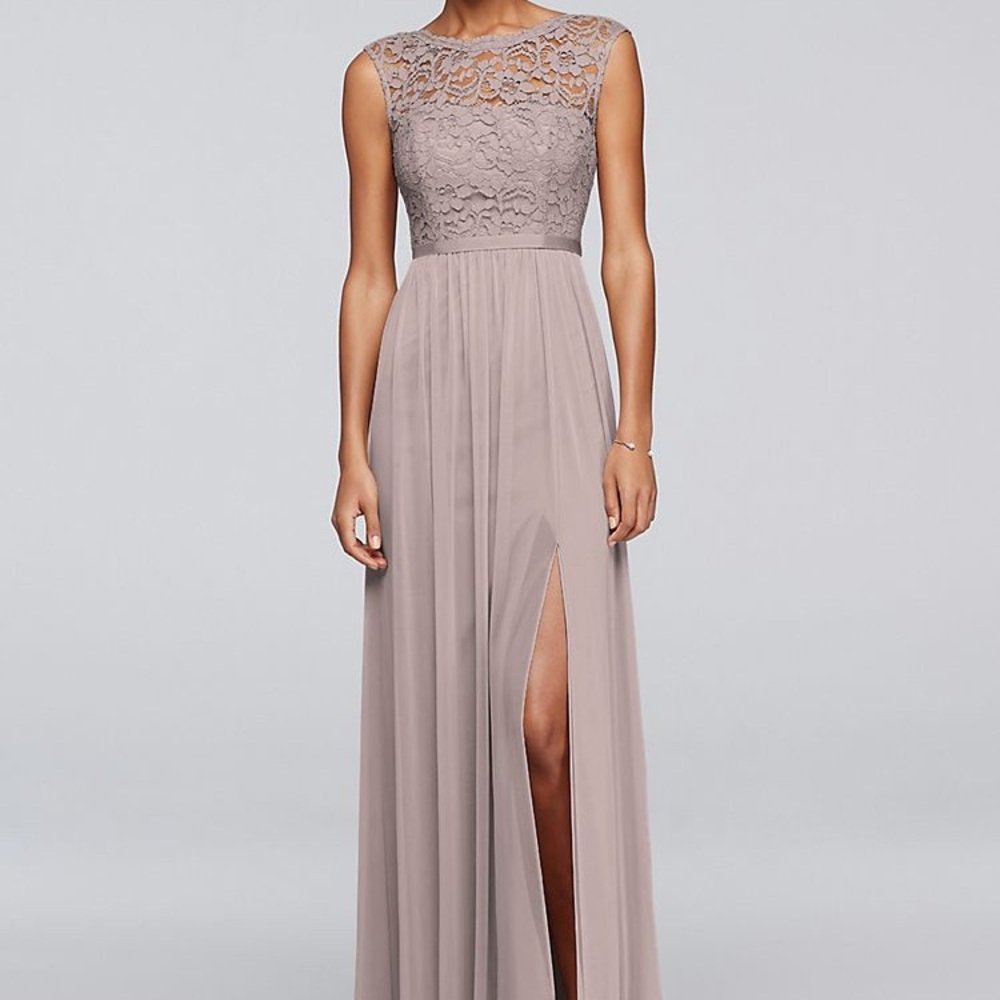 NWT David’s Bridal bridesmaids dress w lace bodice